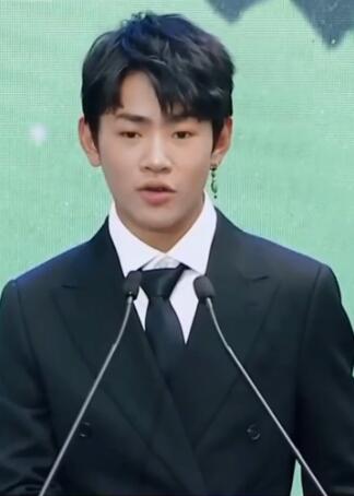 赛博丁真 何同学为什么叫赛博顶针 赛博丁真 何同学为什么叫赛博顶针