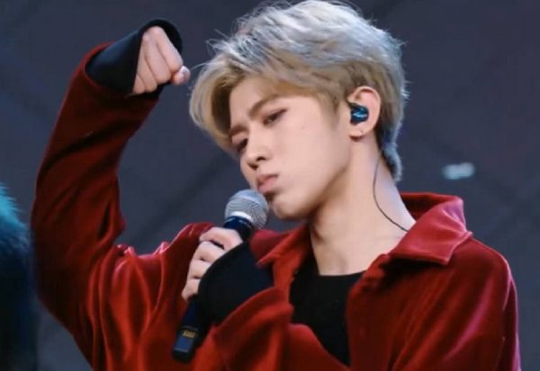 闻鸡起舞蔡徐坤 闻鸡起舞蔡徐坤